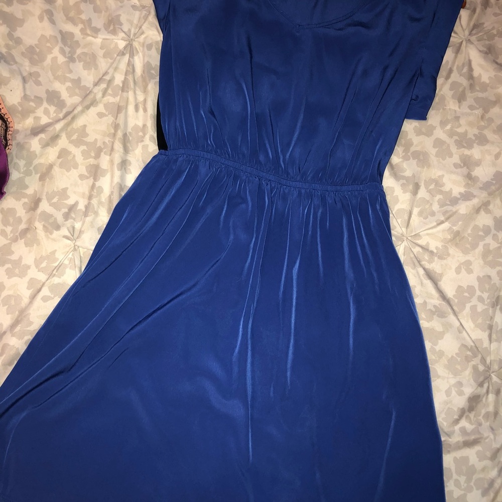 Dress - Picture 4 of 5